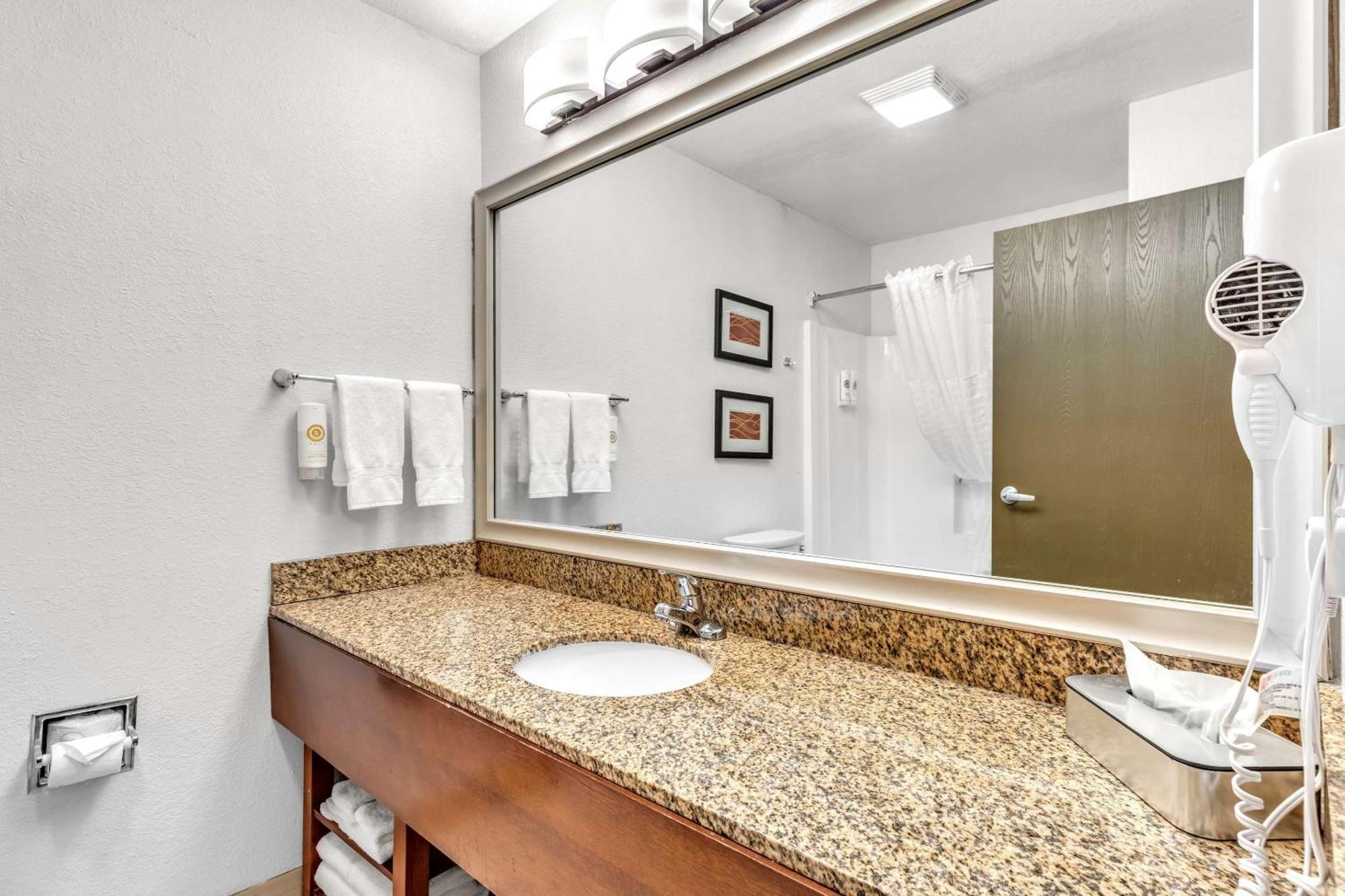 Comfort Inn Denver West Arvada Station Wheat Ridge Exterior foto